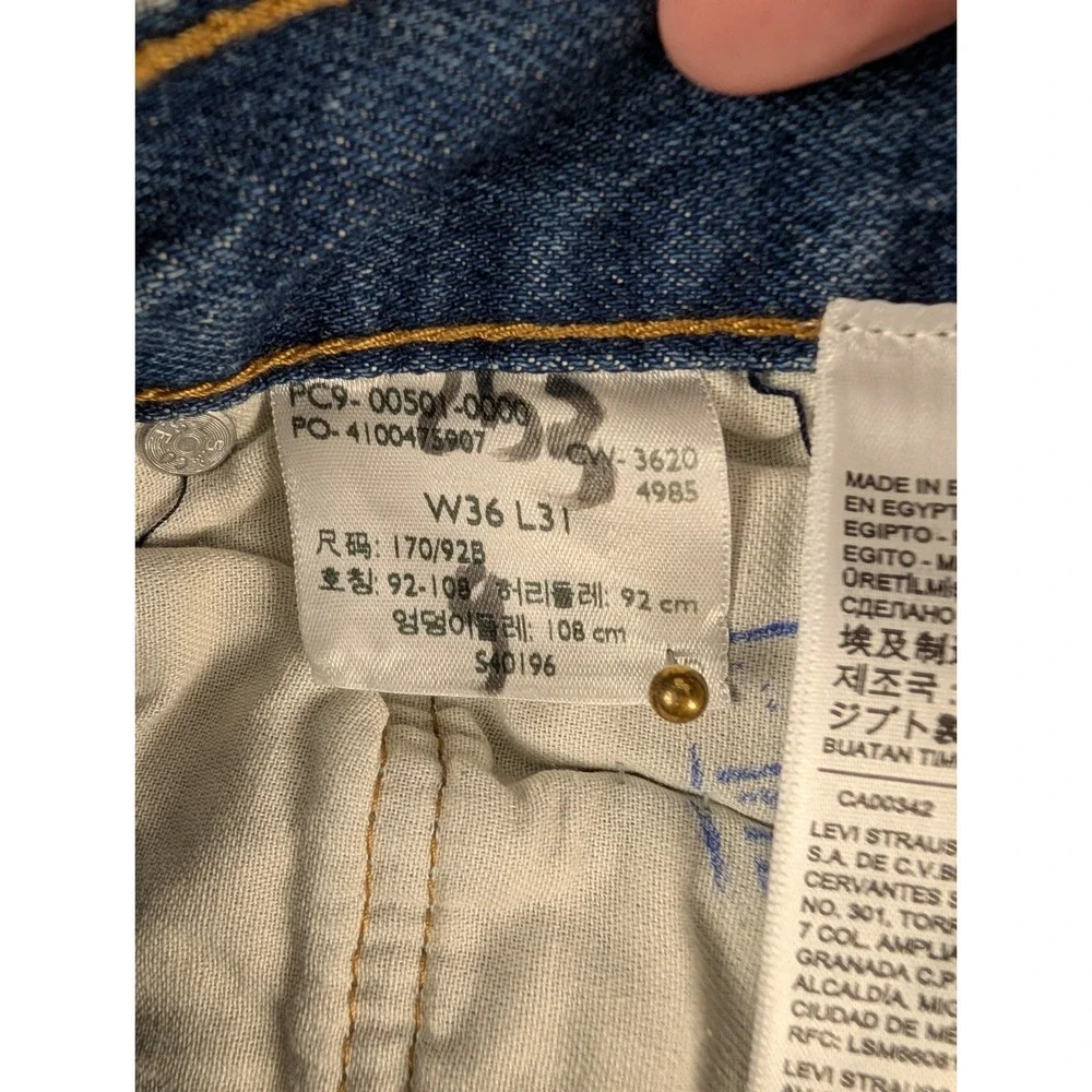 Levis 501 Original‎ Jeans Mens 36X31 Blue Denim Button Fly NWT 